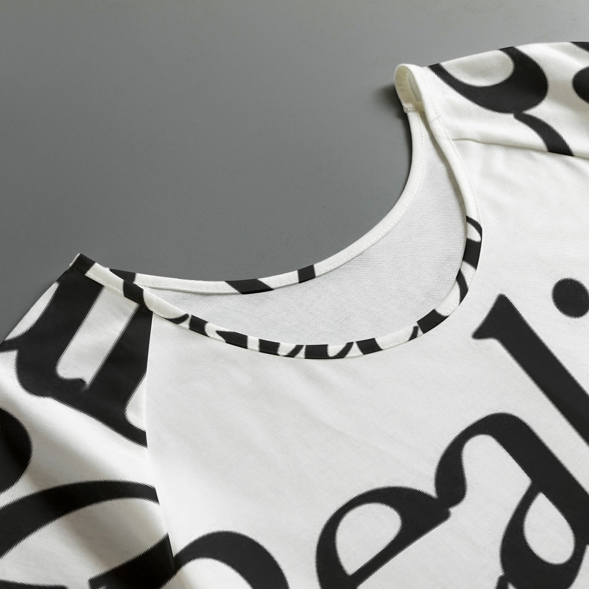 All-Over Print Women's Round Neck T-shirt With Raglan Sleeve