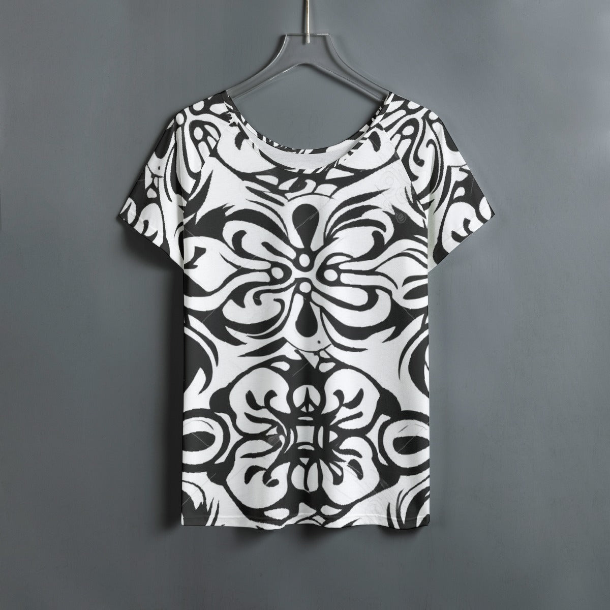 All-Over Print Women's Round Neck T-shirt With Raglan Sleeve
