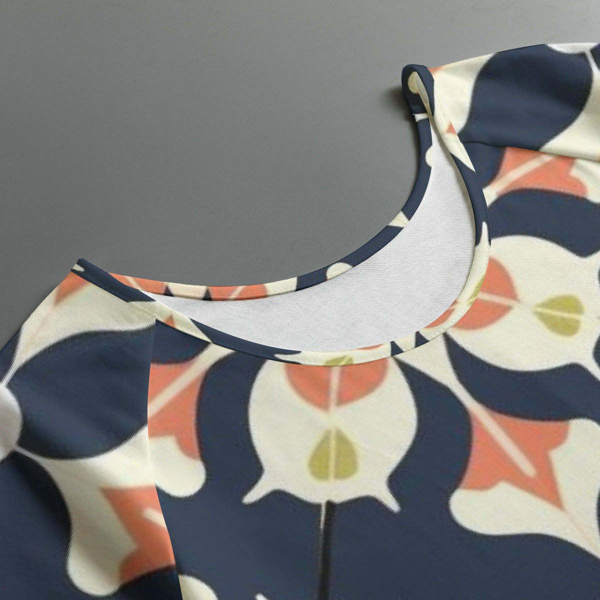 All-Over Print Women's Round Neck T-shirt With Raglan Sleeve