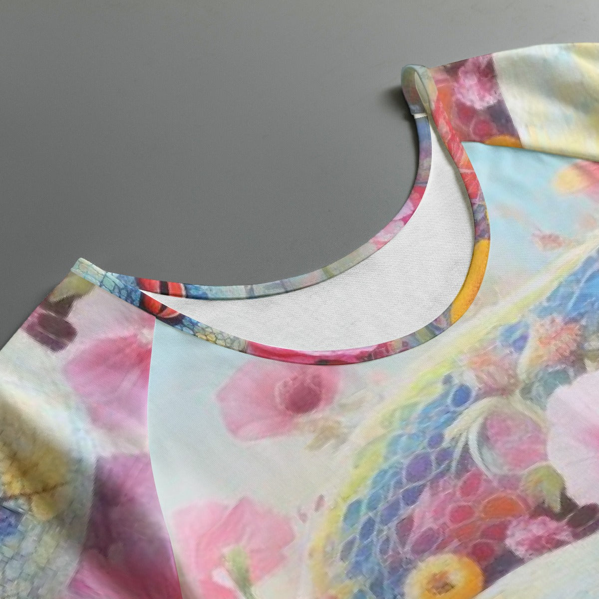All-Over Print Women's Round Neck T-shirt With Raglan Sleeve