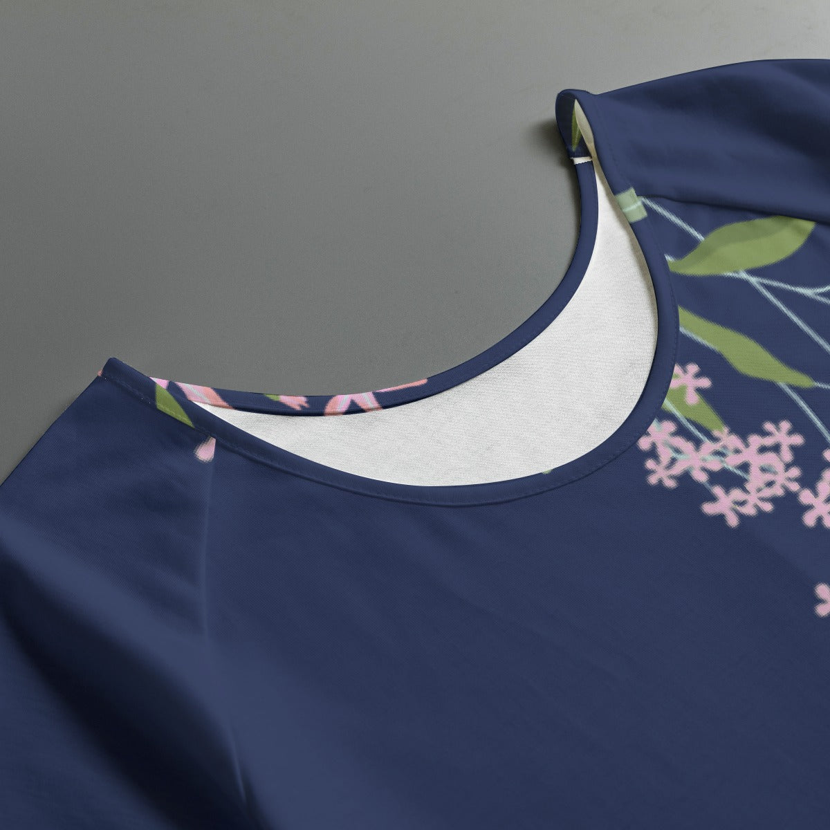 All-Over Print Women's Round Neck T-shirt With Raglan Sleeve
