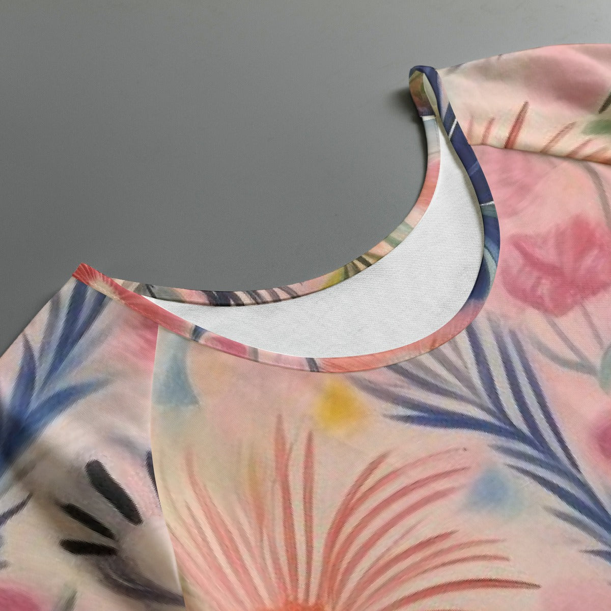 All-Over Print Women's Round Neck T-shirt With Raglan Sleeve