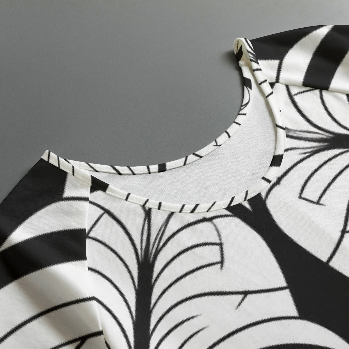 All-Over Print Women's Round Neck T-shirt With Raglan Sleeve