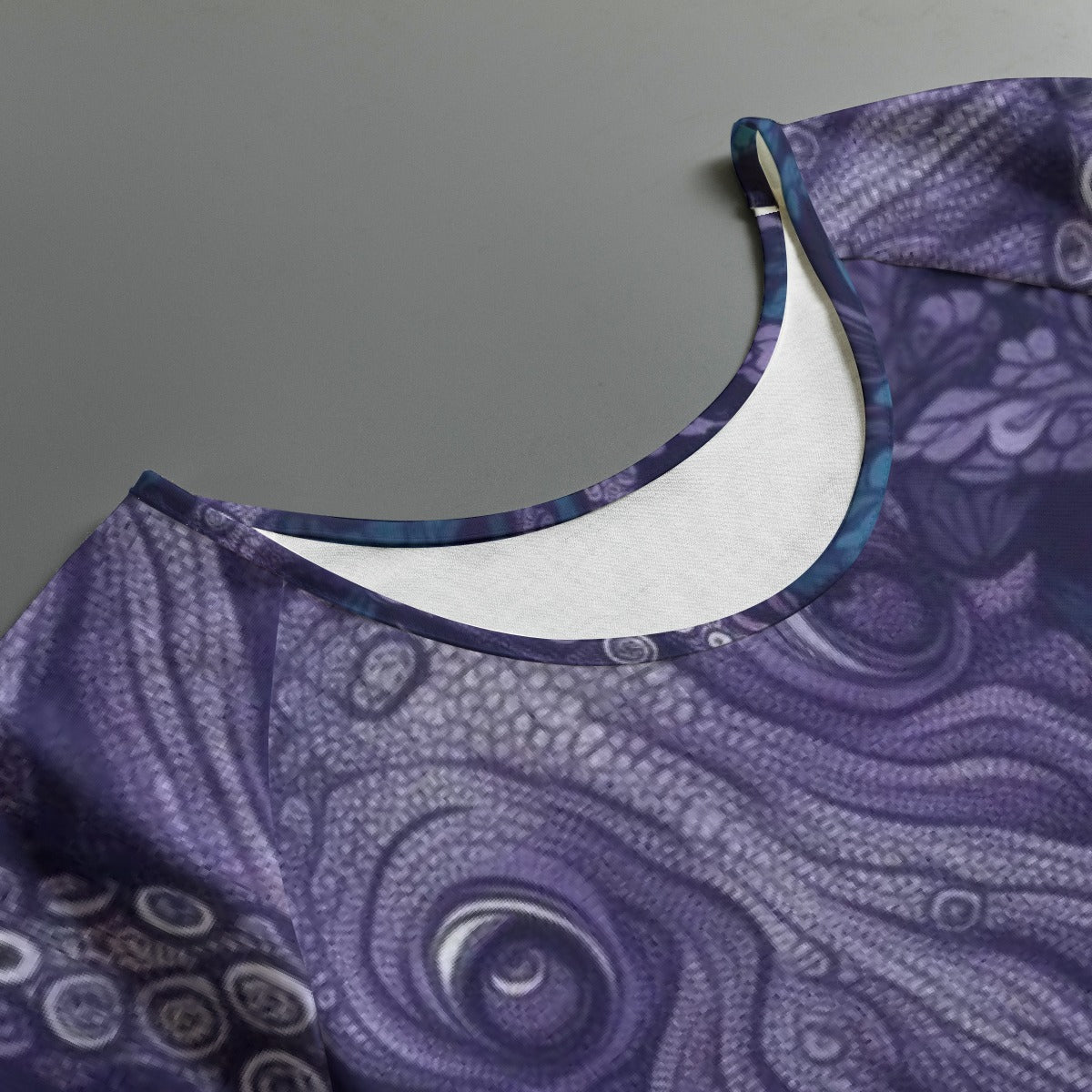All-Over Print Women's Round Neck T-shirt With Raglan Sleeve