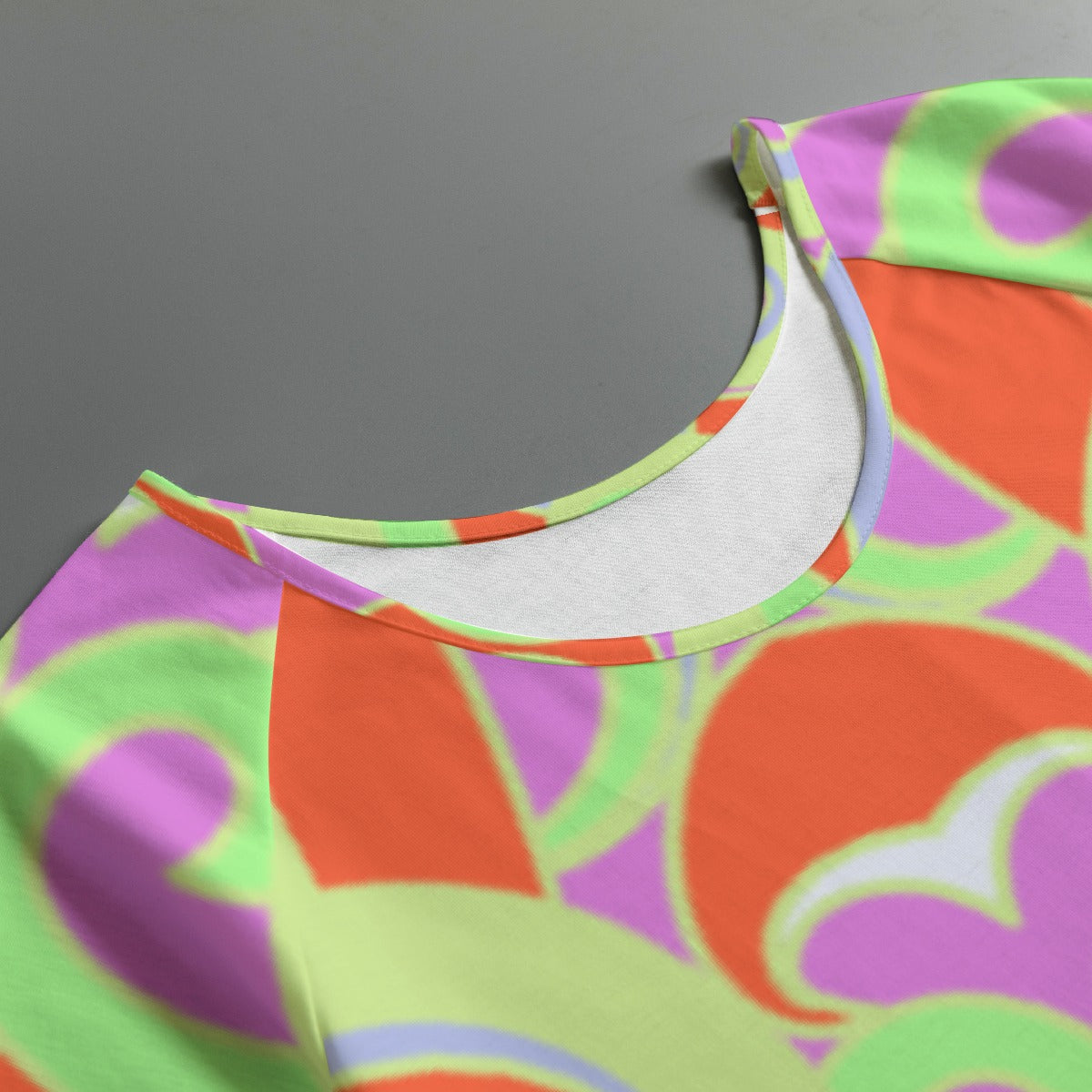 All-Over Print Women's Round Neck T-shirt With Raglan Sleeve