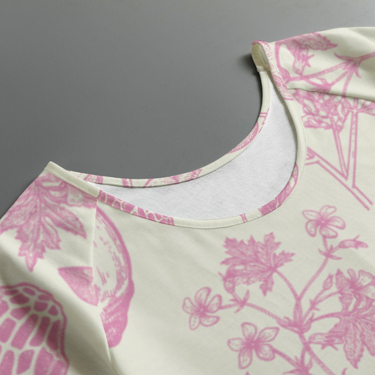 All-Over Print Women's Round Neck T-shirt With Raglan Sleeve