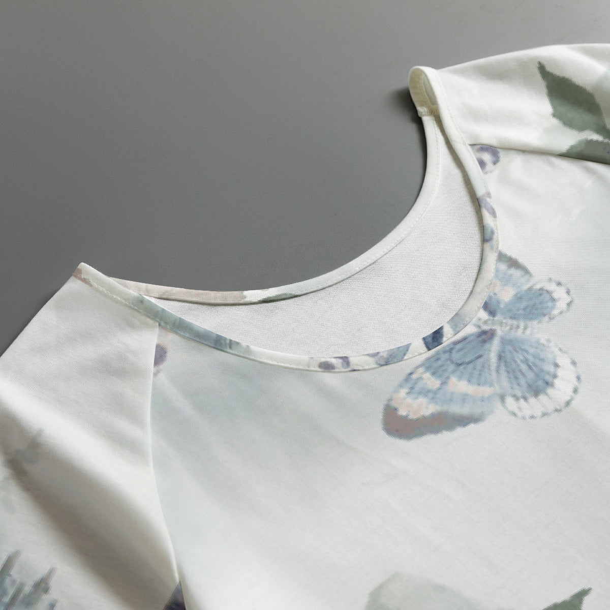 All-Over Print Women's Round Neck T-shirt With Raglan Sleeve