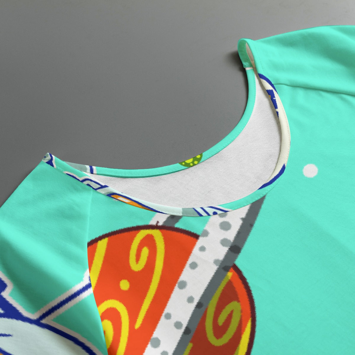 All-Over Print Women's Round Neck T-shirt With Raglan Sleeve