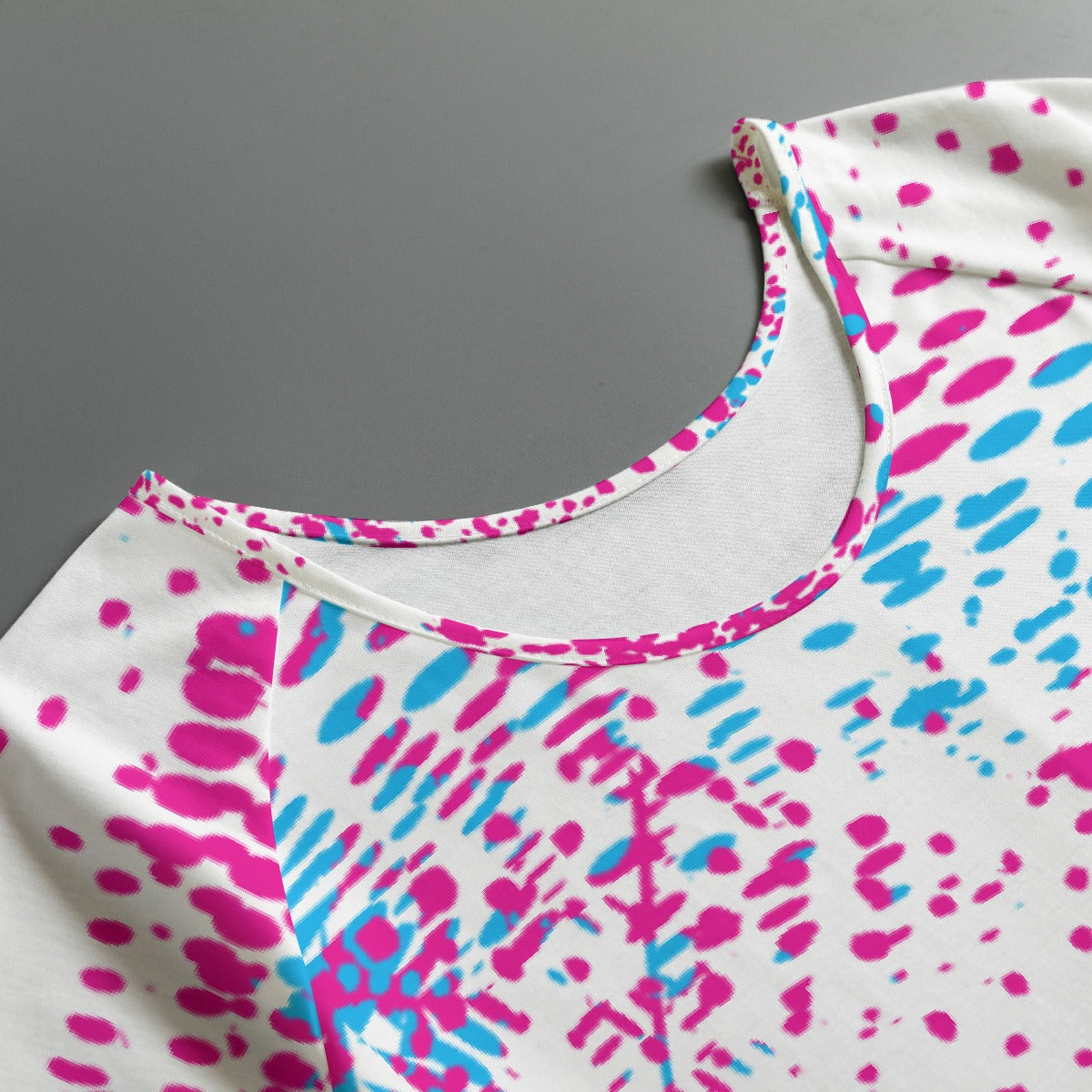 All-Over Print Women's Round Neck T-shirt With Raglan Sleeve