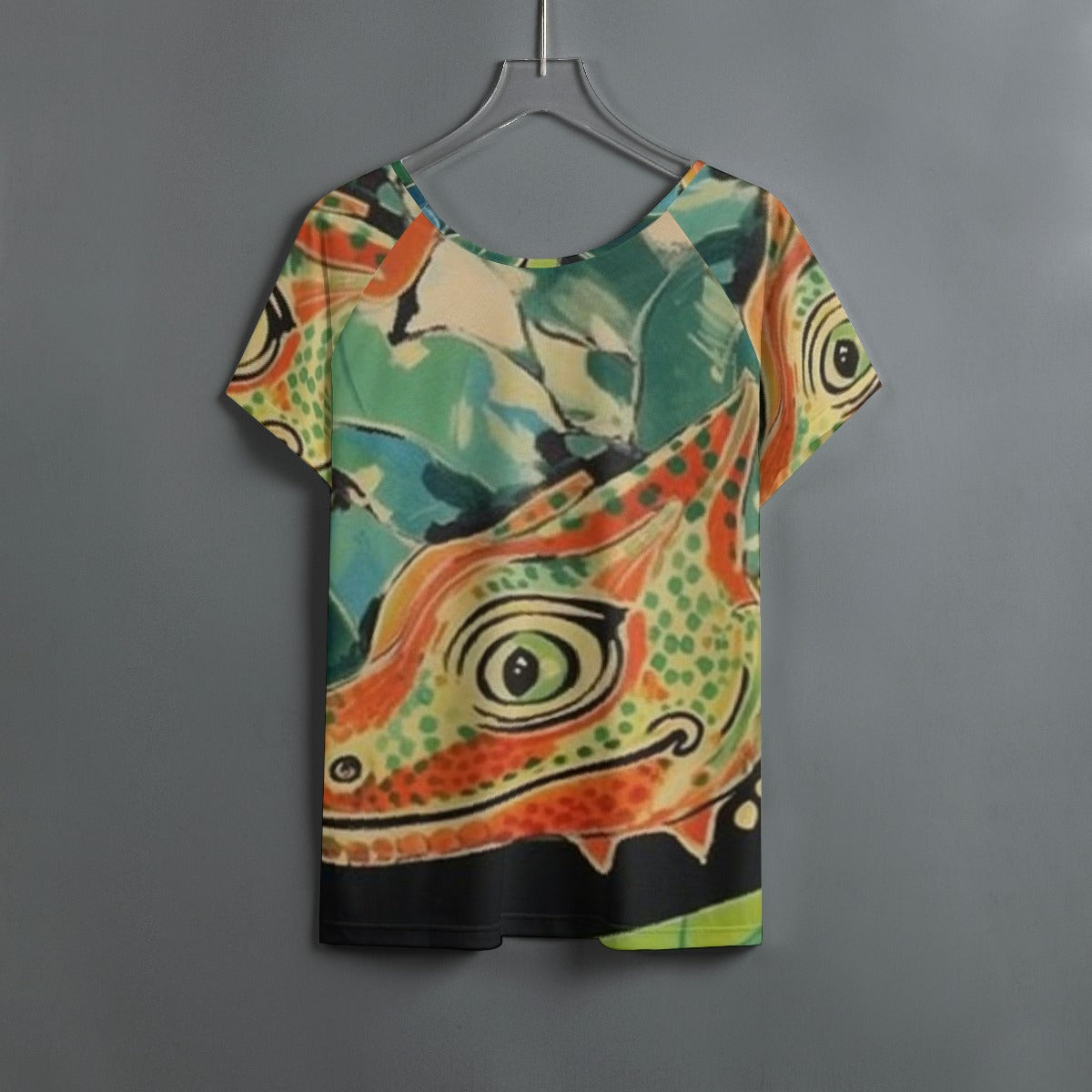All-Over Print Women's Round Neck T-shirt With Raglan Sleeve