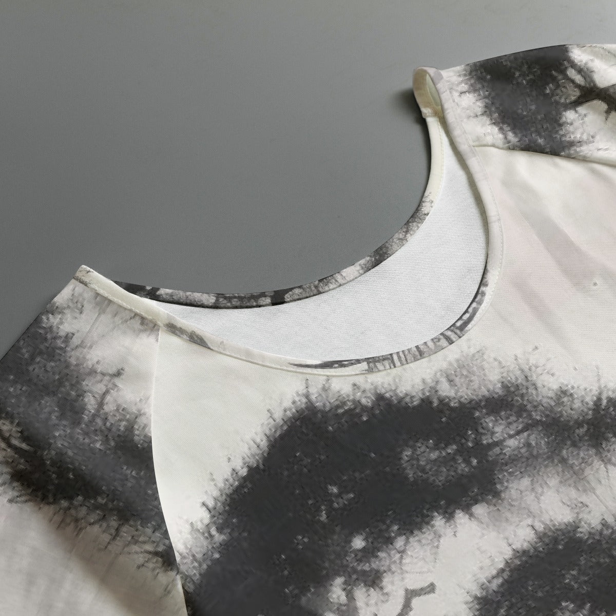 All-Over Print Women's Round Neck T-shirt With Raglan Sleeve