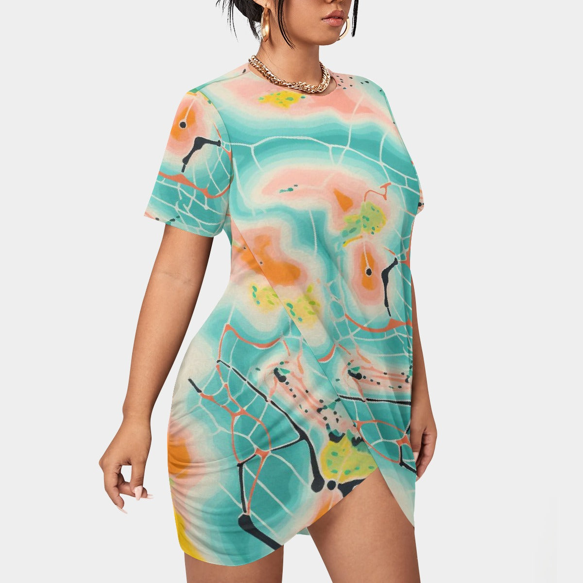 All-Over Print Women’s Stacked Hem Dress With Short Sleeve（Plus Size）