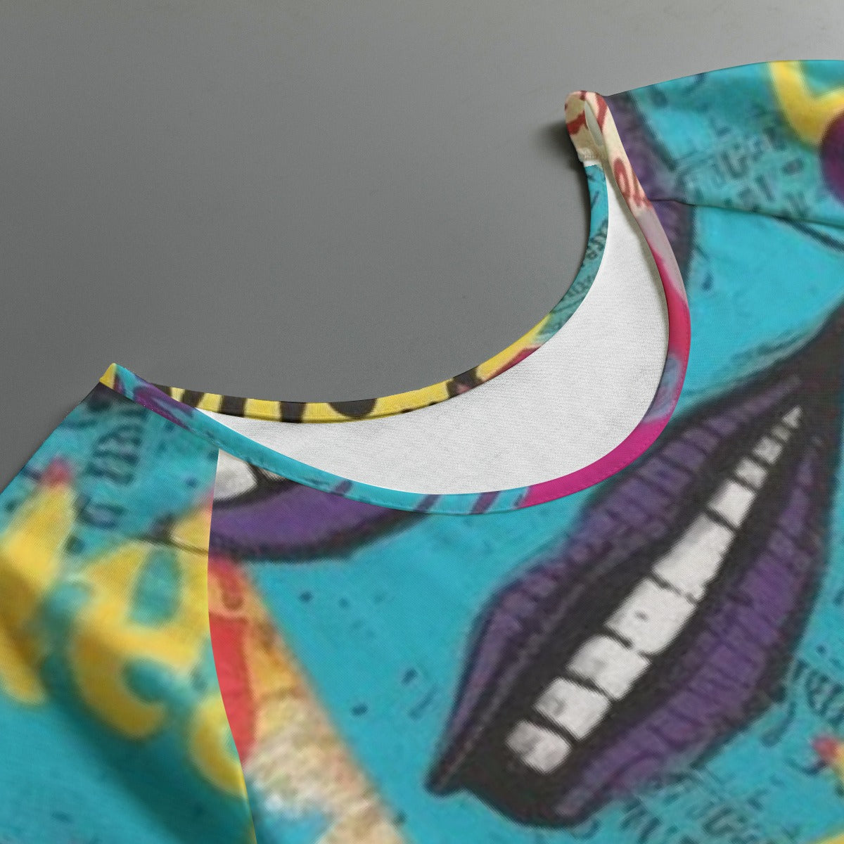 All-Over Print Women's Round Neck T-shirt With Raglan Sleeve