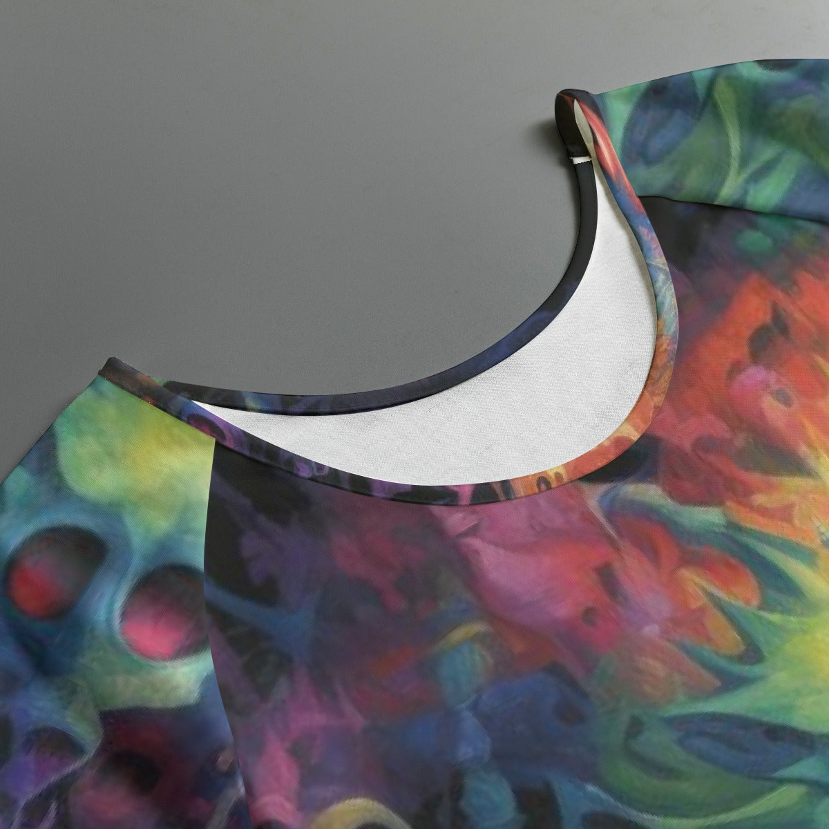 All-Over Print Women's Round Neck T-shirt With Raglan Sleeve