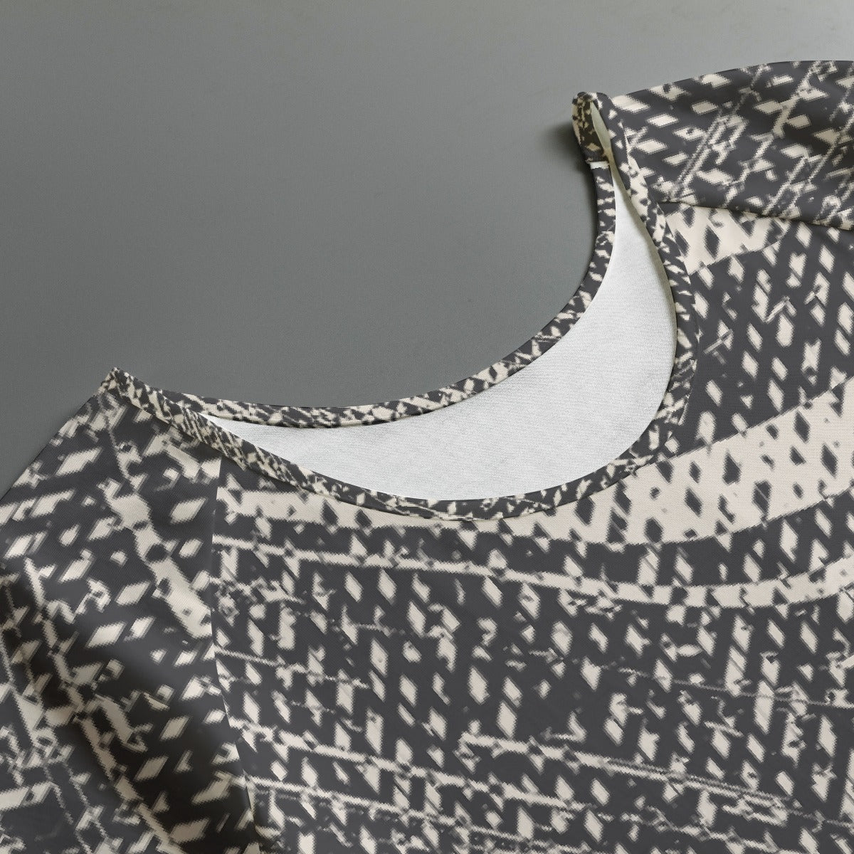 All-Over Print Women's Round Neck T-shirt With Raglan Sleeve