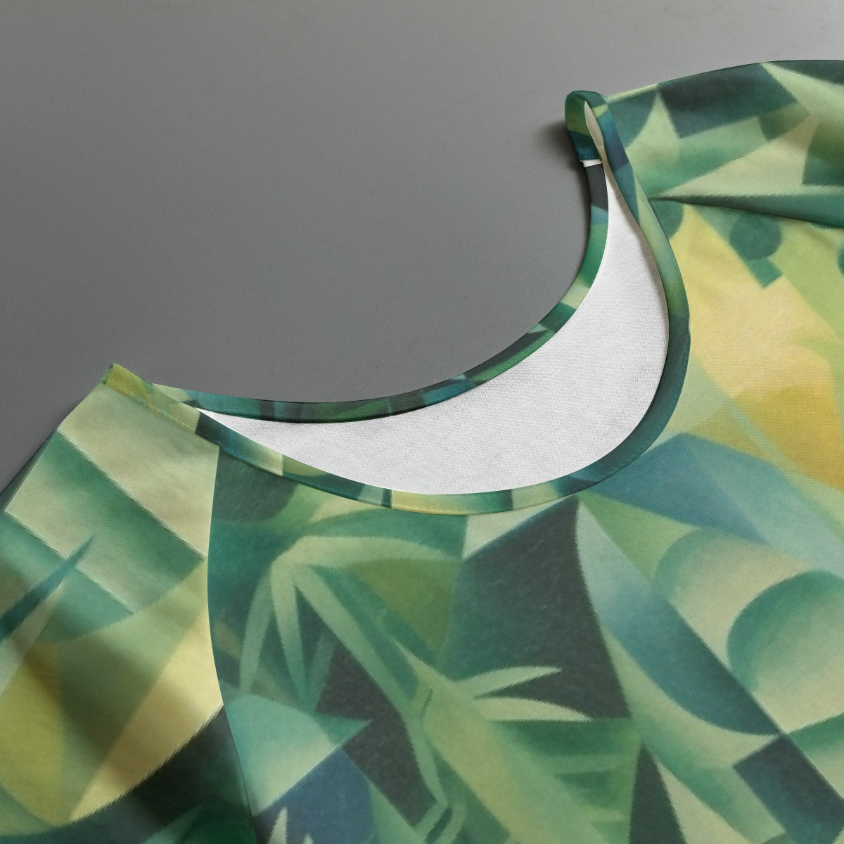 All-Over Print Women's Round Neck T-shirt With Raglan Sleeve