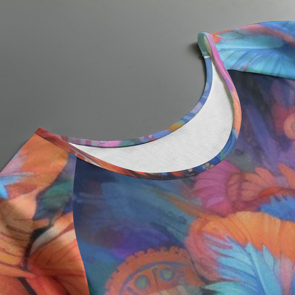 All-Over Print Women's Round Neck T-shirt With Raglan Sleeve