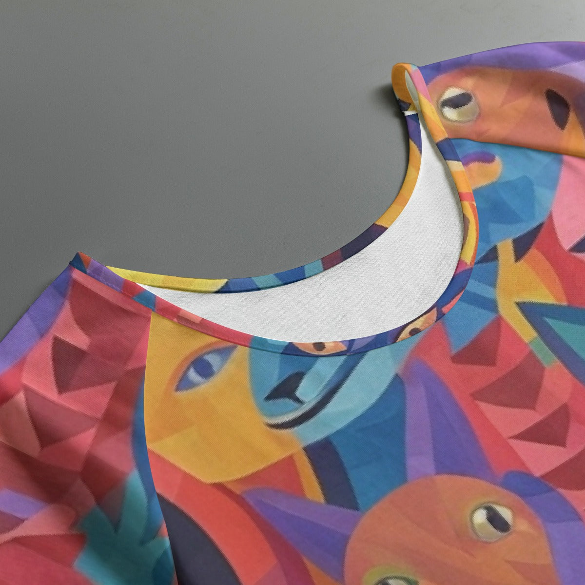 All-Over Print Women's Round Neck T-shirt With Raglan Sleeve