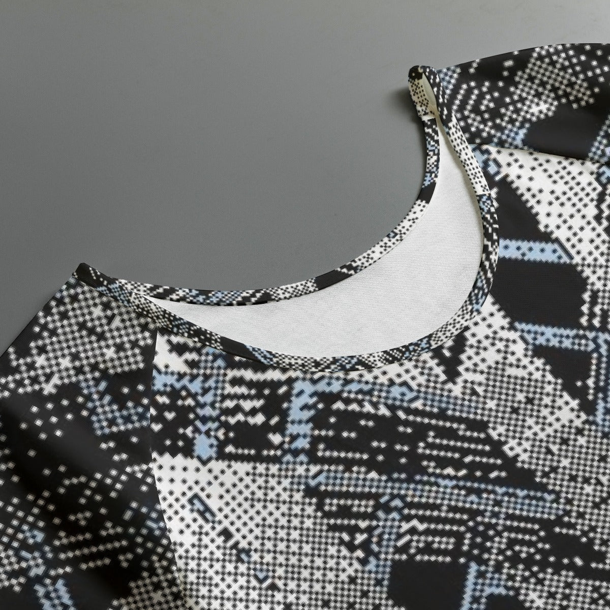All-Over Print Women's Round Neck T-shirt With Raglan Sleeve