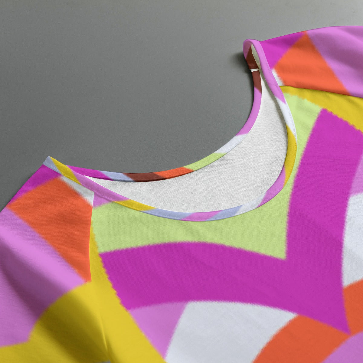 All-Over Print Women's Round Neck T-shirt With Raglan Sleeve