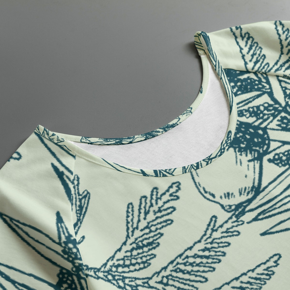 All-Over Print Women's Round Neck T-shirt With Raglan Sleeve