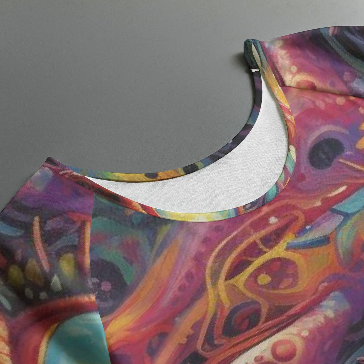 All-Over Print Women's Round Neck T-shirt With Raglan Sleeve
