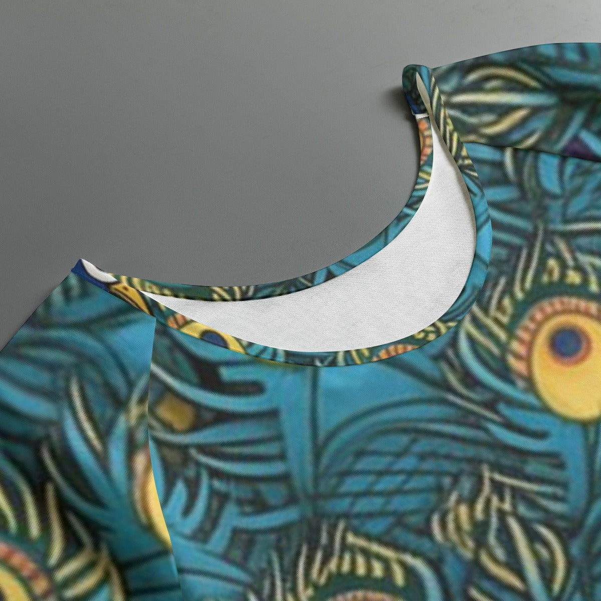 All-Over Print Women's Round Neck T-shirt With Raglan Sleeve