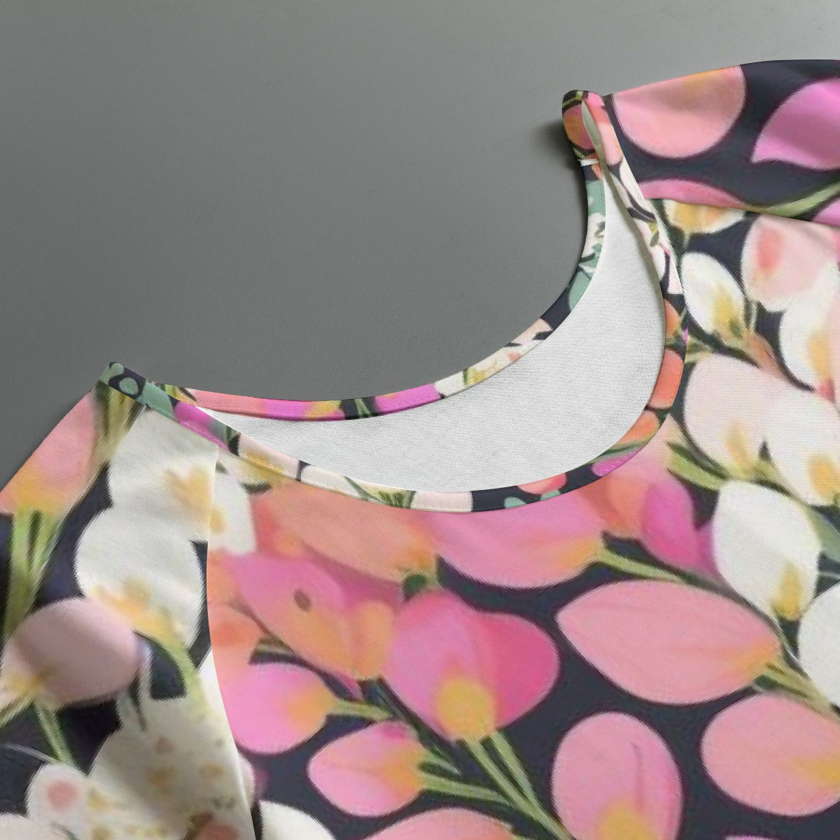 All-Over Print Women's Round Neck T-shirt With Raglan Sleeve