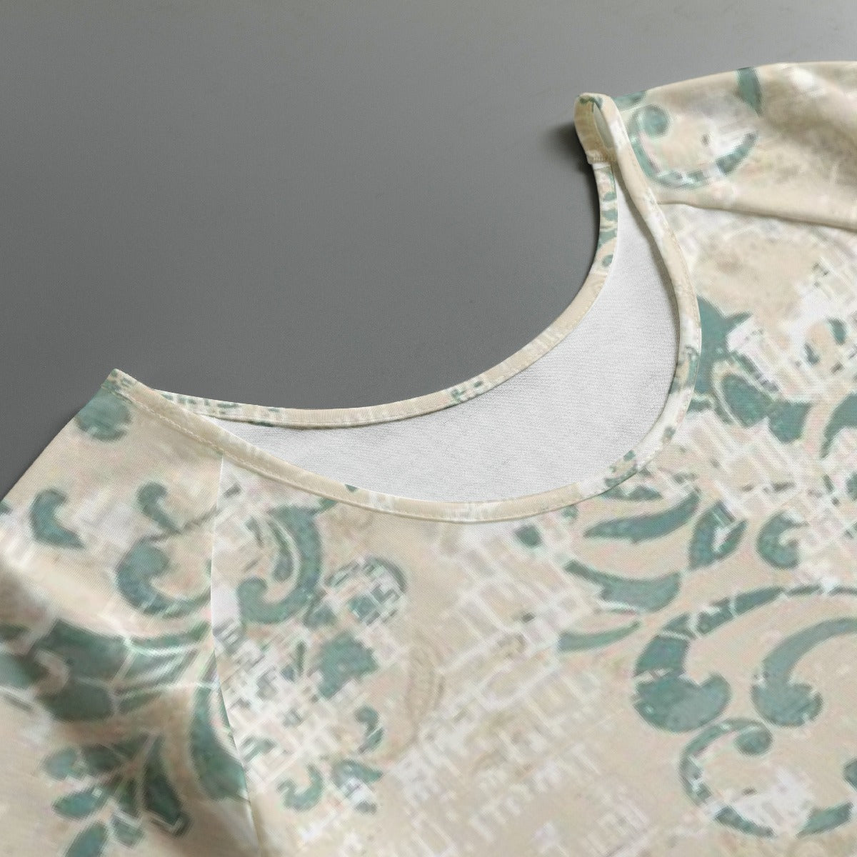 All-Over Print Women's Round Neck T-shirt With Raglan Sleeve