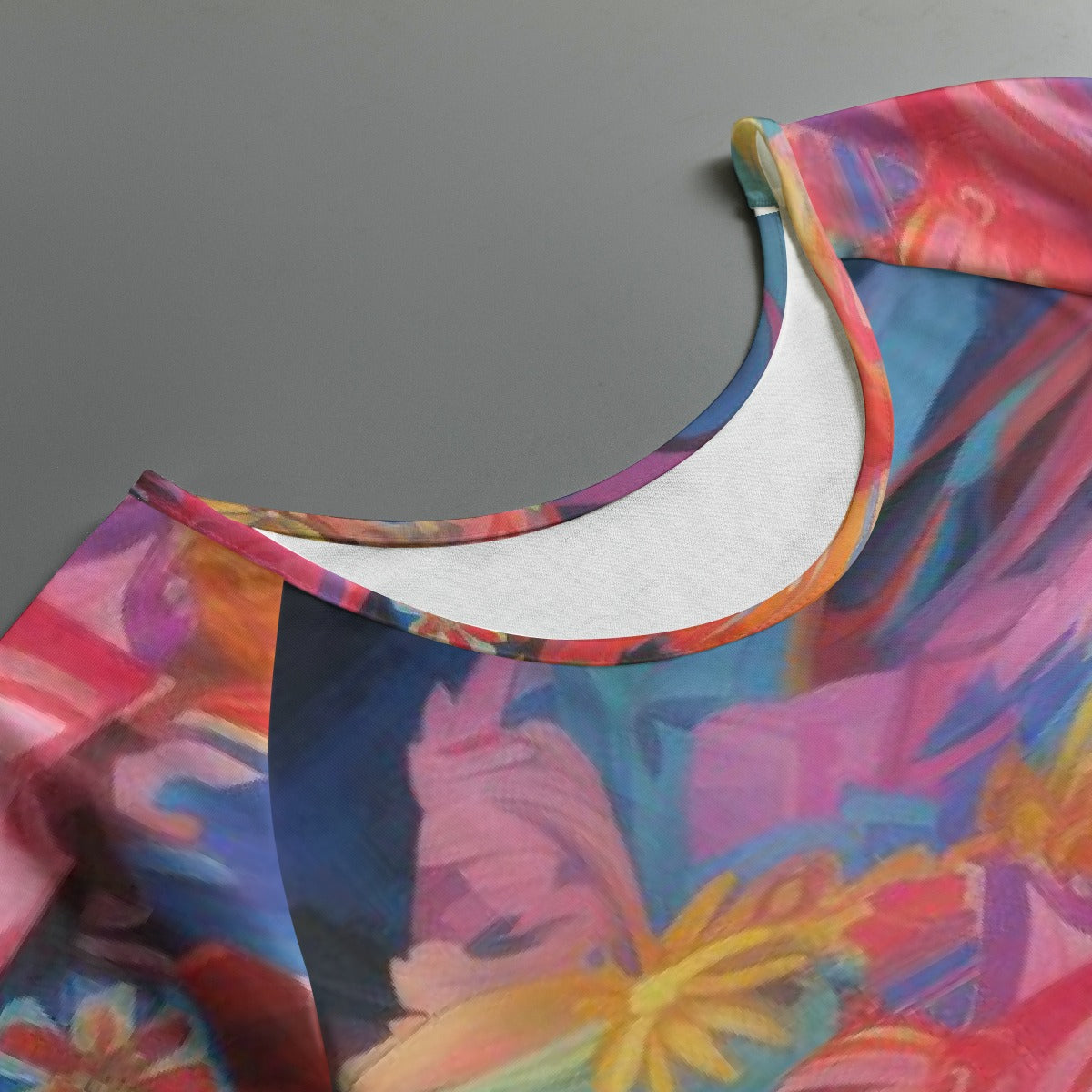 All-Over Print Women's Round Neck T-shirt With Raglan Sleeve