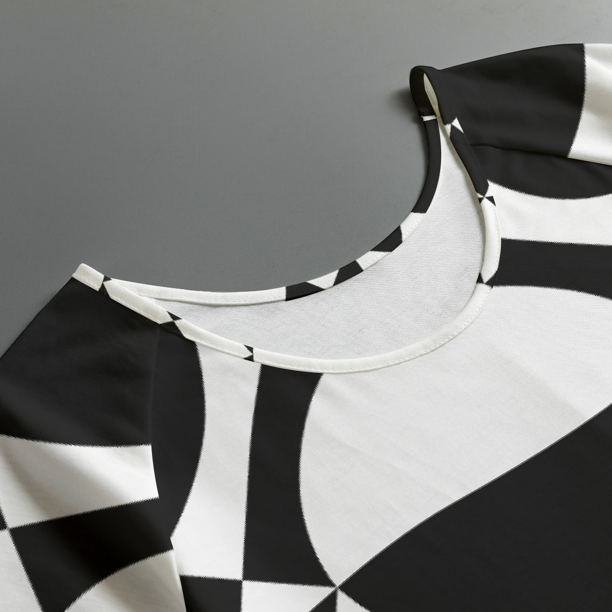 All-Over Print Women's Round Neck T-shirt With Raglan Sleeve