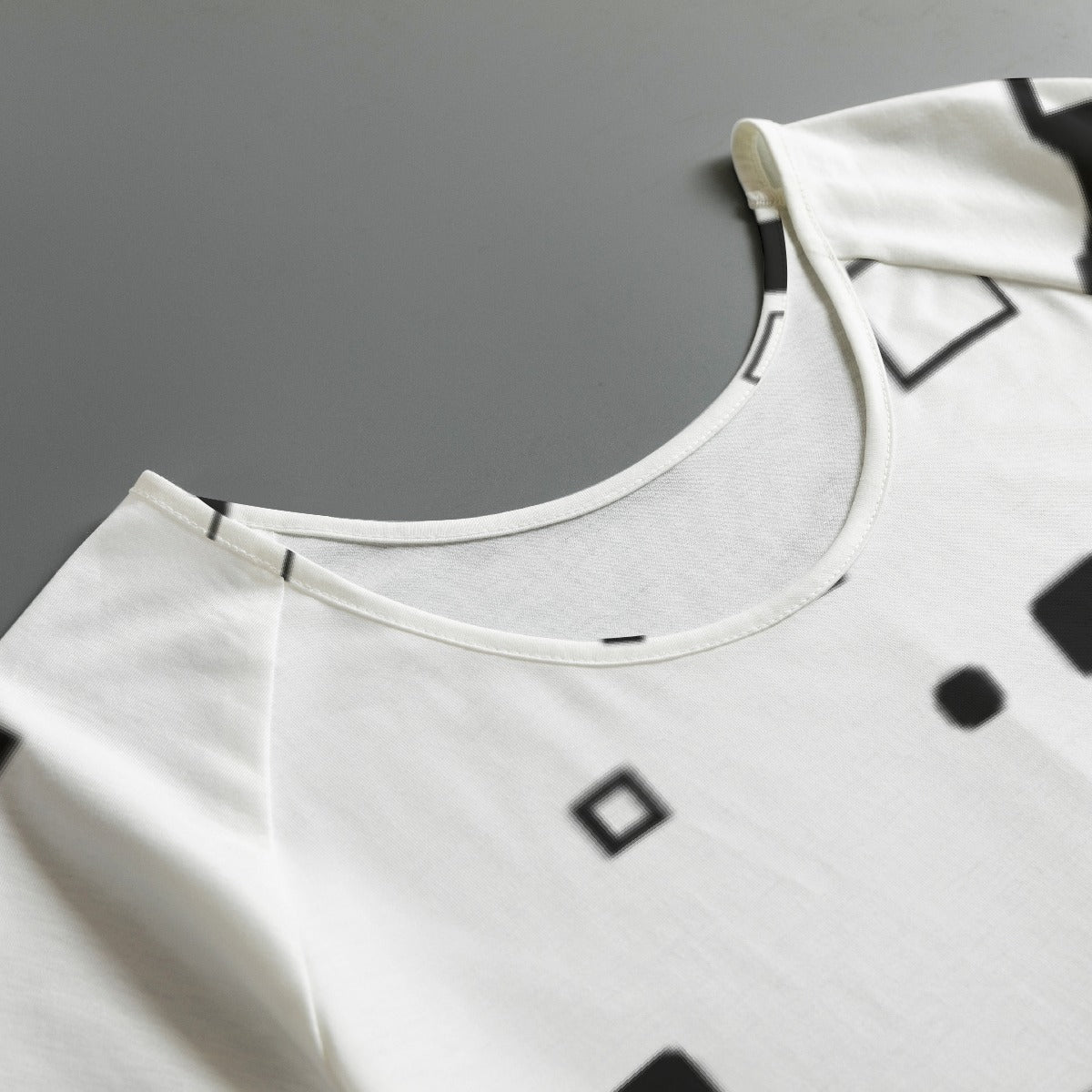 All-Over Print Women's Round Neck T-shirt With Raglan Sleeve
