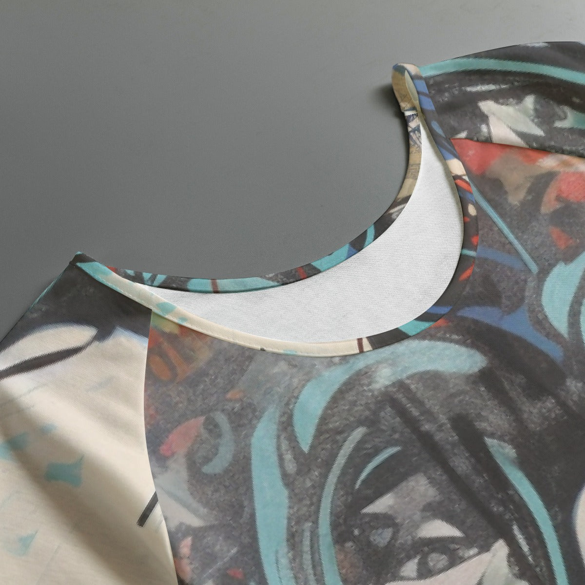 All-Over Print Women's Round Neck T-shirt With Raglan Sleeve