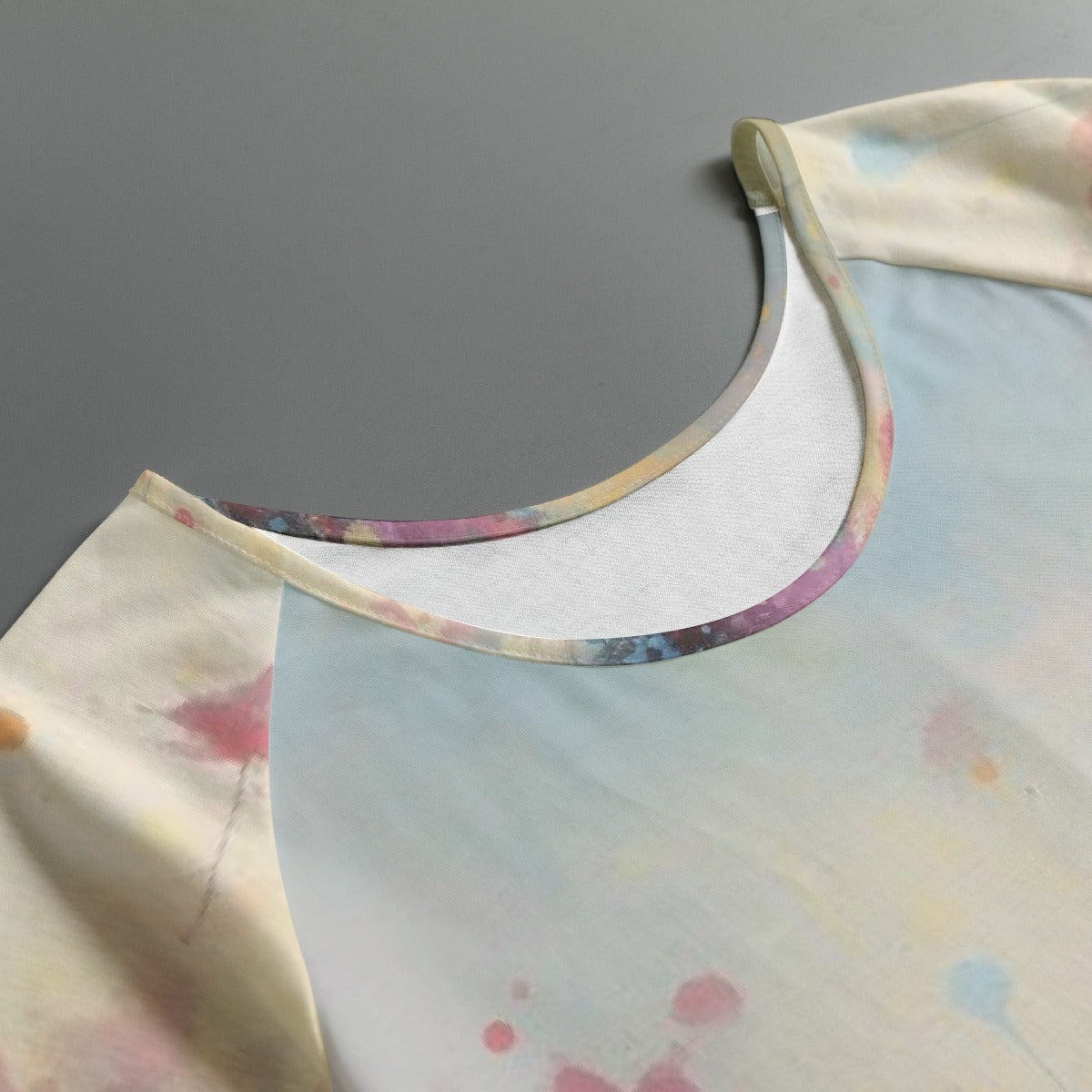 All-Over Print Women's Round Neck T-shirt With Raglan Sleeve