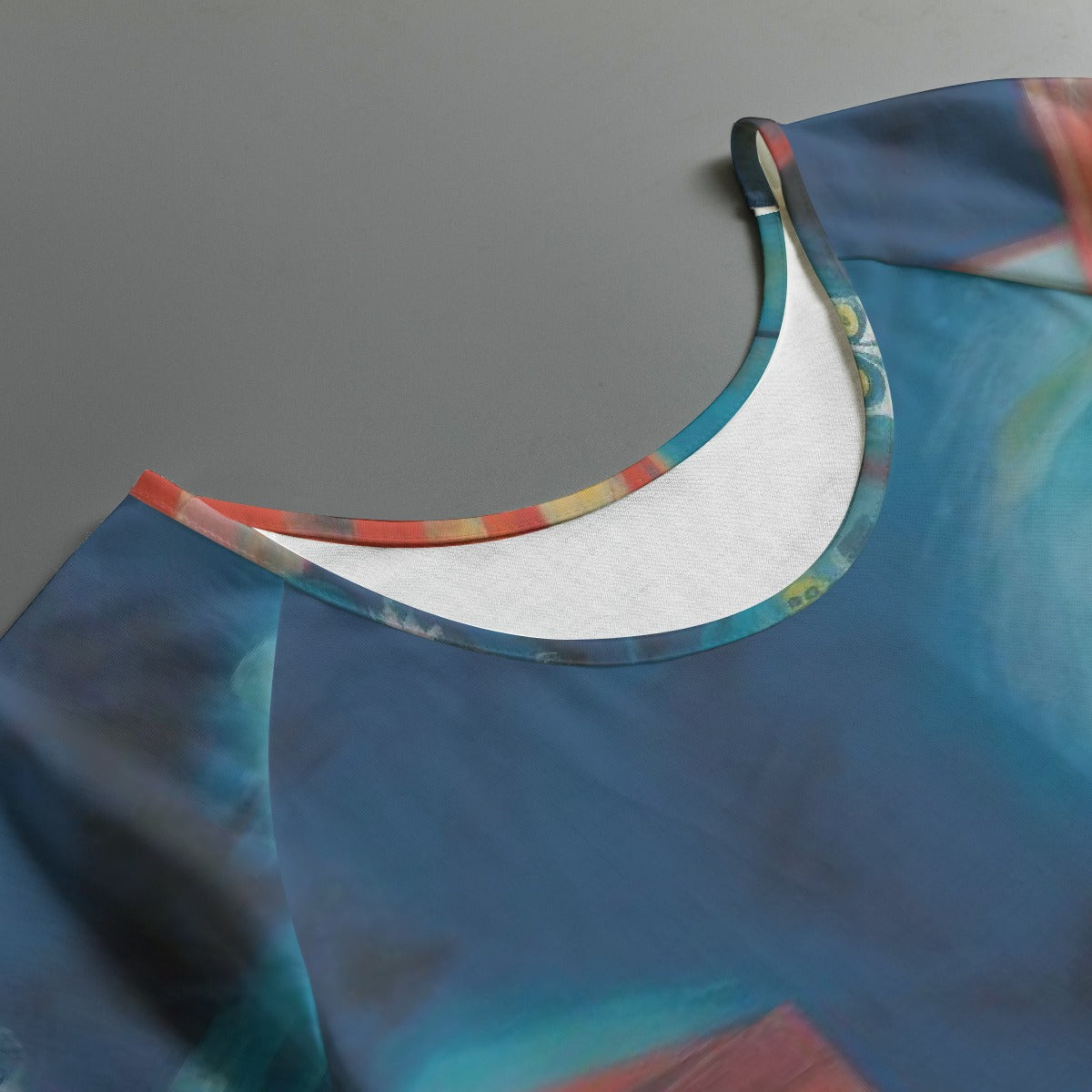 All-Over Print Women's Round Neck T-shirt With Raglan Sleeve