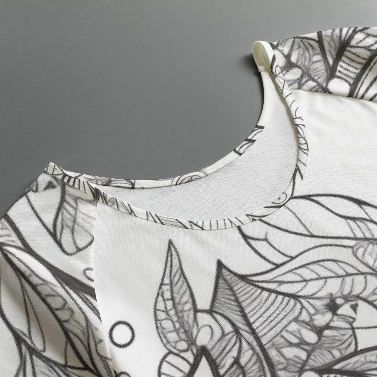 All-Over Print Women's Round Neck T-shirt With Raglan Sleeve
