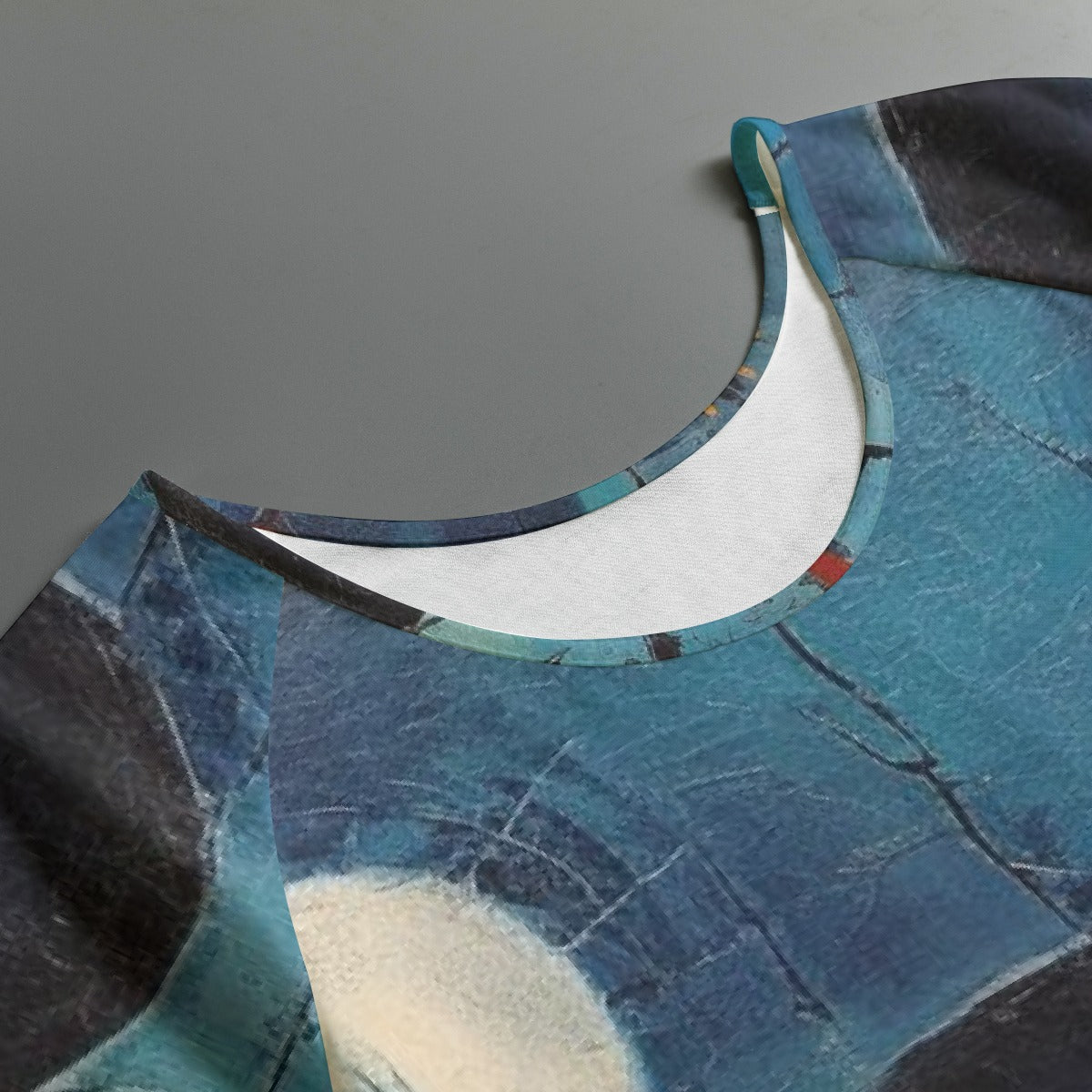 All-Over Print Women's Round Neck T-shirt With Raglan Sleeve