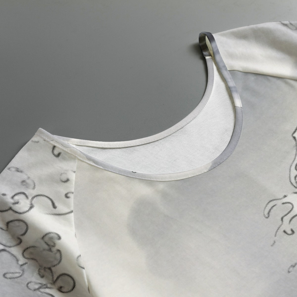 All-Over Print Women's Round Neck T-shirt With Raglan Sleeve