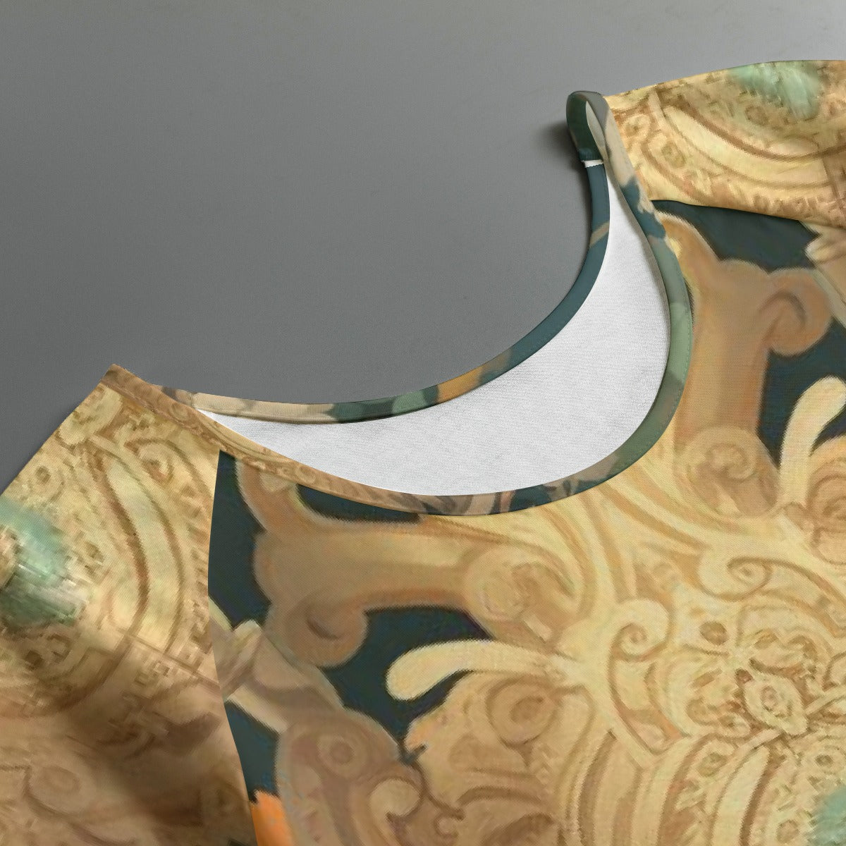 All-Over Print Women's Round Neck T-shirt With Raglan Sleeve