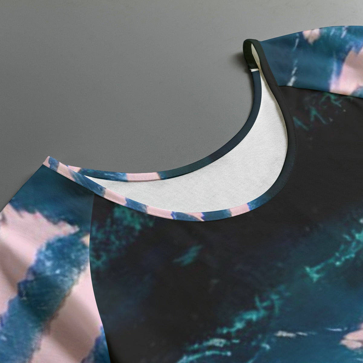 All-Over Print Women's Round Neck T-shirt With Raglan Sleeve